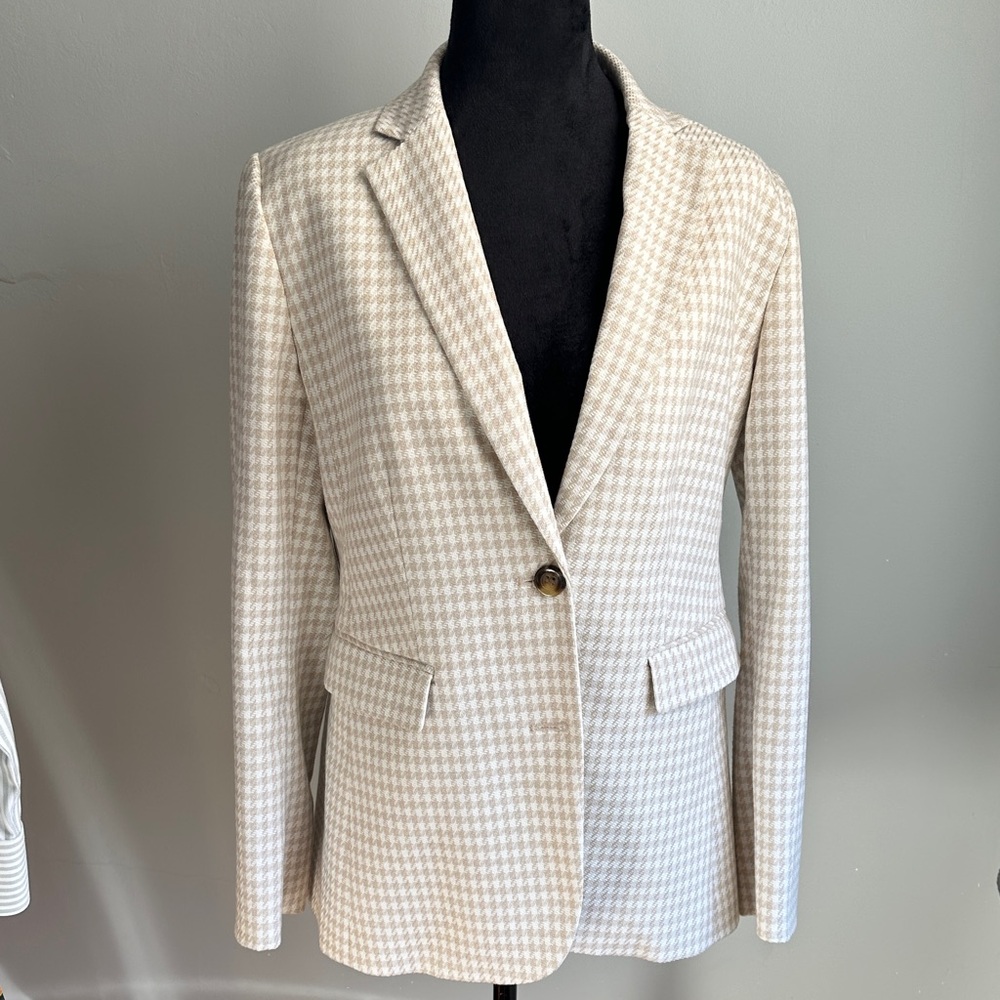 Elegant Cream Houndstooth Women's Blazer